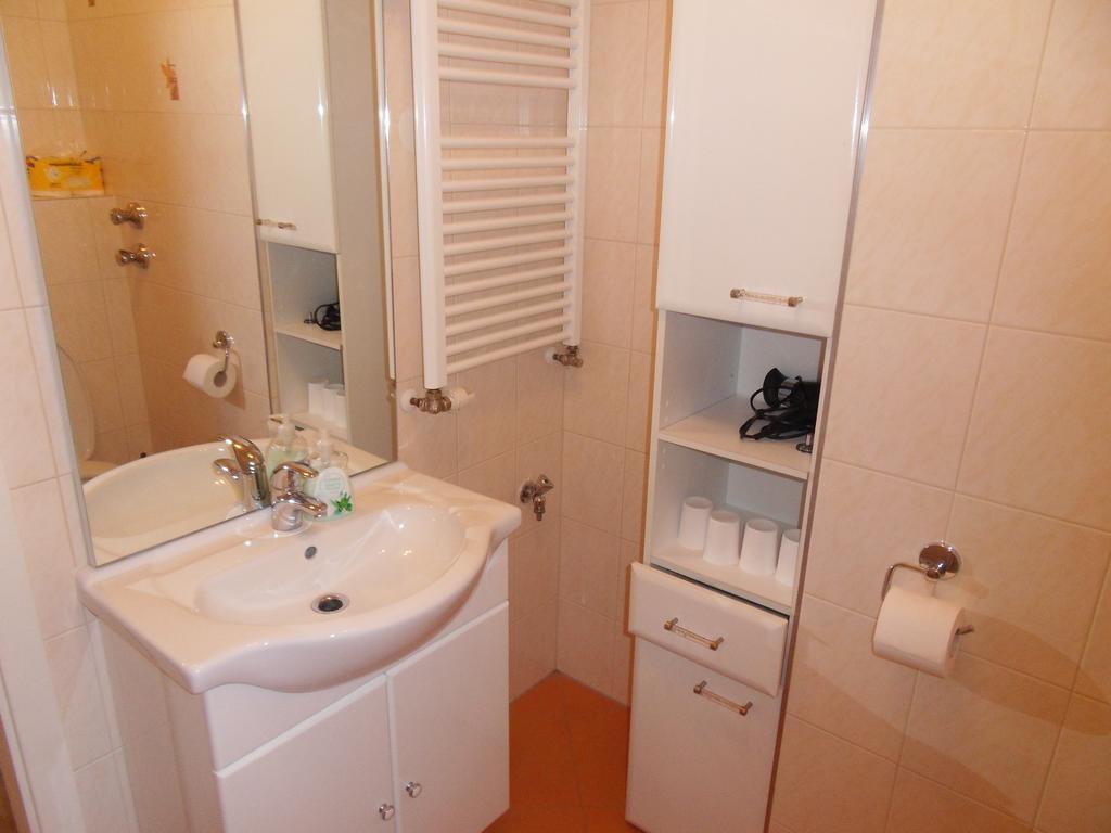 Ferienwohnungen K+M+B Am Ossiacher See - Sandro Боденсдорф Экстерьер фото